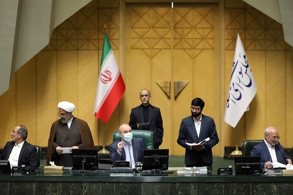 بهارستان نشینان بازگشت ناوگروه ۸۶ نیروی دریایی ارتش را تبریک گفتند/ محمد باقر قالیباف به نماینده مردم بروجرد تسلیت گفت بهارستان نشینان بازگشت ناوگروه ۸۶ نیروی دریایی ارتش را تبریک گفتند/ محمد باقر قالیباف به نماینده مردم بروجرد تسلیت گفت