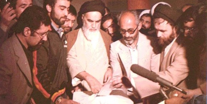 منطق امام خمینی (ره) در رأی به لیستهای انتخاباتی/ سرلیست امام در انتخابات مجلس اول چه کسی بود؟ منطق امام خمینی (ره) در رأی به لیستهای انتخاباتی/ سرلیست امام در انتخابات مجلس اول چه کسی بود؟
