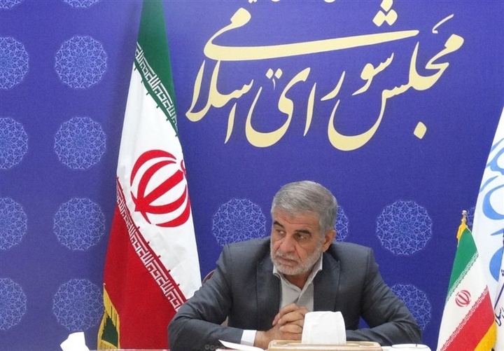 اظهارات من صرفا توضیح کلی از رویه قانونی سرپرستی در بانکها بود/  اشاره به شخص خاصی نداشتم اظهارات من صرفا توضیح کلی از رویه قانونی سرپرستی در بانکها بود/  اشاره به شخص خاصی نداشتم