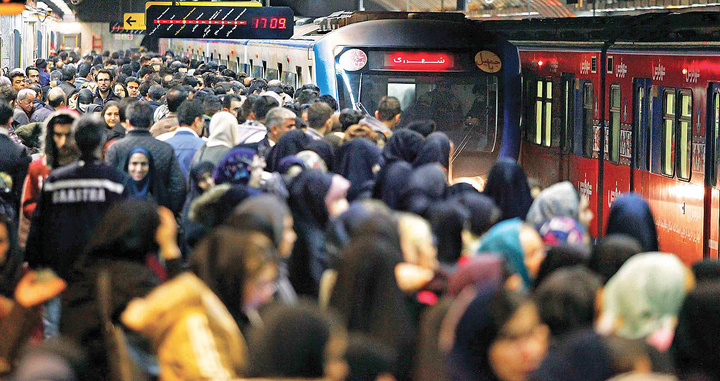 عقب ماندگی جدی در حوزه حمل و نقل عمومی/ سرفاصله زمانی قطارها از 2 دقیقه به 7 دقیقه رسیده است عقب ماندگی جدی در حوزه حمل و نقل عمومی/ سرفاصله زمانی قطارها از 2 دقیقه به 7 دقیقه رسیده است