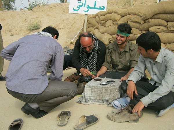مردی در جستجوی نور