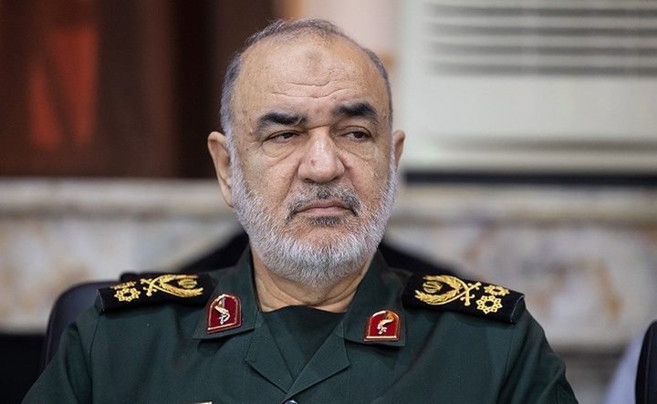 فیلم/ عیادت سرلشکر سلامی از مجروحان حمله تروریستی لبنان فیلم/ عیادت سرلشکر سلامی از مجروحان حمله تروریستی لبنان