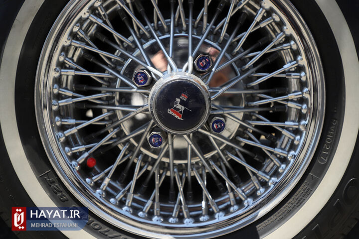 جشن تولد خودروی پیکان در برج میلاد تهران