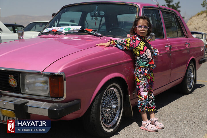 جشن تولد خودروی پیکان در برج میلاد تهران