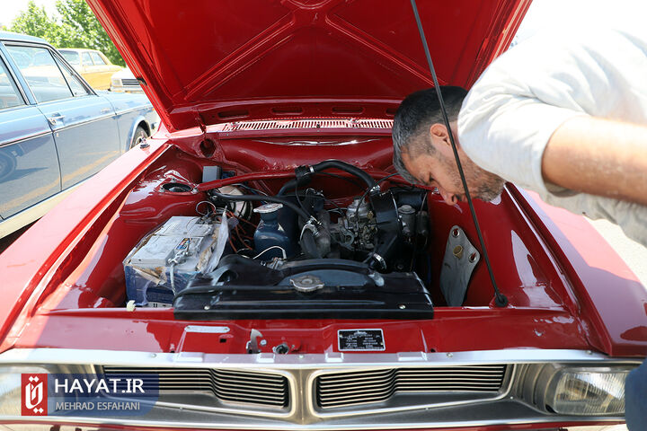 جشن تولد خودروی پیکان در برج میلاد تهران
