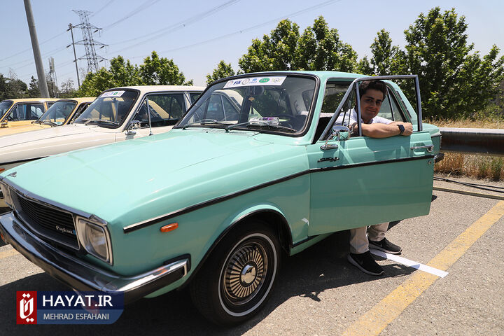 جشن تولد خودروی پیکان در برج میلاد تهران