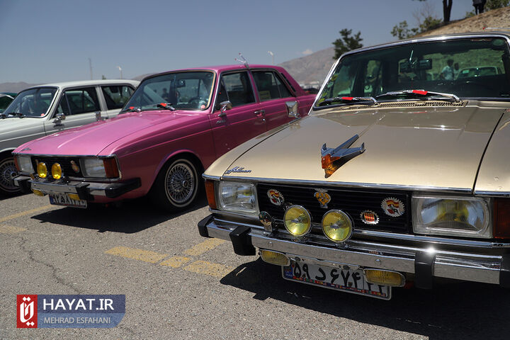 جشن تولد خودروی پیکان در برج میلاد تهران