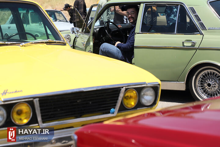 جشن تولد خودروی پیکان در برج میلاد تهران