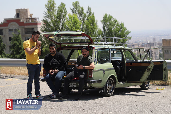 جشن تولد خودروی پیکان در برج میلاد تهران