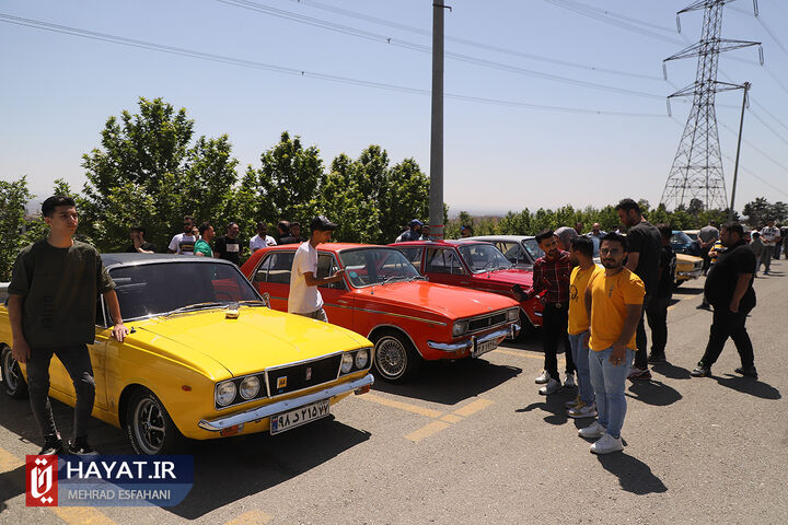 جشن تولد خودروی پیکان در برج میلاد تهران