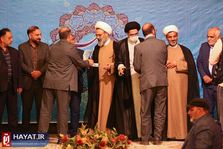 آیین تجلیل از فعالان عرصه جهاد تبیین در اصفهان