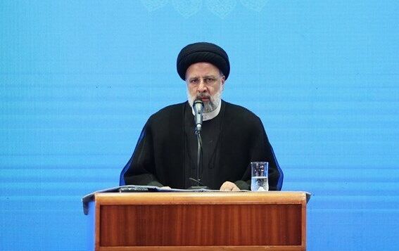 رئیسی: رکورد 40 ساله صادرات را شکستیم/ 95 درصد از داروی مورد نیاز کشور در داخل تولید می‌شود