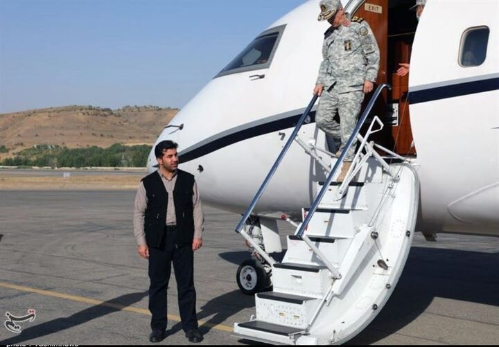 سرلشکر باقری به عمان سفر میکند سرلشکر باقری به عمان سفر میکند