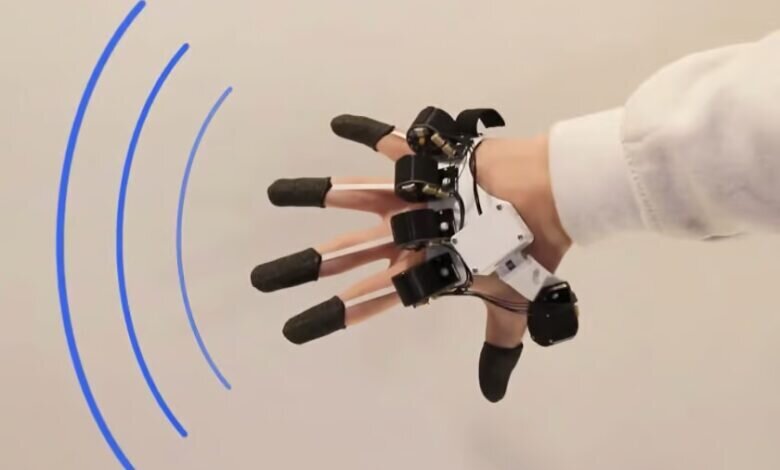 لمس دنیای مجازی با دستکش‌های واقعیت مجازی