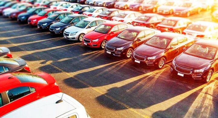 قیمت خودرو در بازار ترمز برید/ تارا در کانال 900 میلیون تومان  قیمت خودرو در بازار ترمز برید/ تارا در کانال 900 میلیون تومان