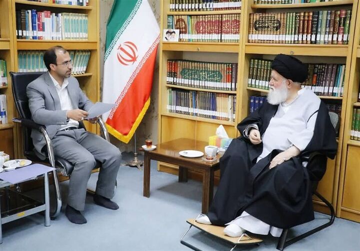 آیتالله علمالهدی: برخی صاحبان صنایع تسهیلات بانکی را برای ساخت تالار و پاساژ هزینه میکنند آیتالله علمالهدی: برخی صاحبان صنایع تسهیلات بانکی را برای ساخت تالار و پاساژ هزینه میکنند