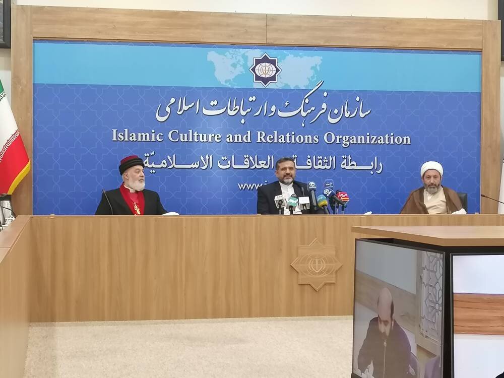 ایرانیان با برادران و خواهران ادیان دیگر در یک جبهه و سنگر هستند