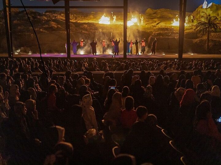 ۱۵ هزار نفر در یک هفته تماشاگر «جهان بانو» شدند ۱۵ هزار نفر در یک هفته تماشاگر «جهان بانو» شدند