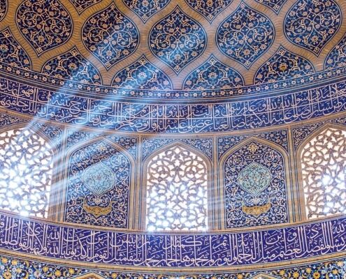 راه نجات کشور در توجه عمیق به نماز و مسجد است راه نجات کشور در توجه عمیق به نماز و مسجد است