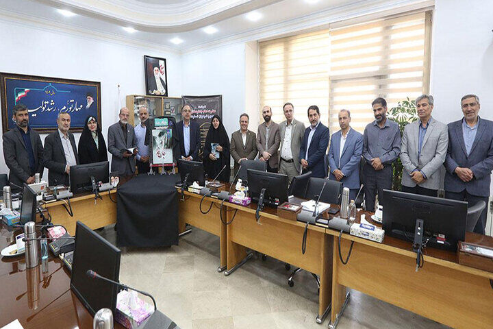 دلنوشتههایی از زبان انگشتر حاجقاسم در کتاب «جانفدا»/ کتاب «جانفدا» رونمایی شد دلنوشتههایی از زبان انگشتر حاجقاسم در کتاب «جانفدا»/ کتاب «جانفدا» رونمایی شد