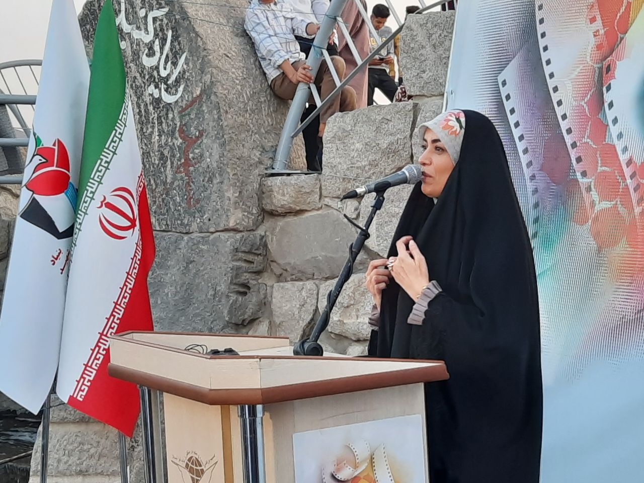 جشنواره ایثار زمینه ساز ایجاد گفتمان فرهنگی مشترک میان کشورهای محور مقاومت