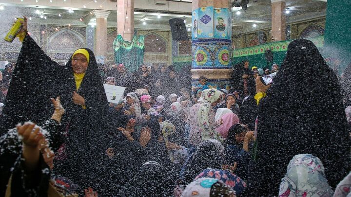 جشن شاخه نبات در مسجد مقدس جمکران برگزار شد جشن شاخه نبات در مسجد مقدس جمکران برگزار شد
