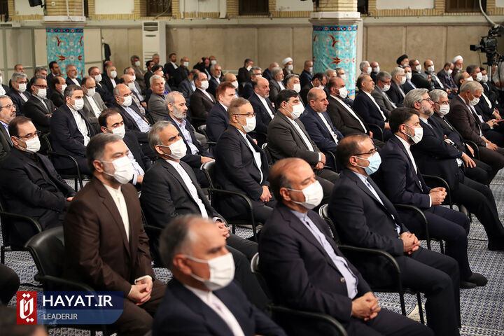 دیدار رهبر معظم انقلاب با مسئولان وزارت امور خارجه و سفیران جمهوری اسلامی ایران