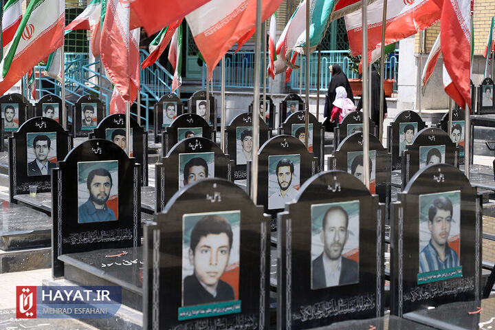 دیدار و گفتگو با مادر شهید مجتبی حسین خانی
