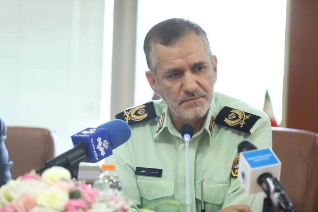 حمل آب زمزم در داخل چمدان زائران ممنوع است حمل آب زمزم در داخل چمدان زائران ممنوع است