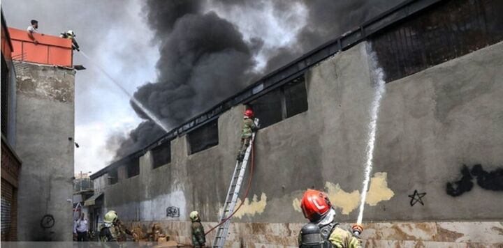 جزئیات حریق انبار لوازم یدکی خودرو در جنوب تهران/ 17 نفر مصدوم شدند جزئیات حریق انبار لوازم یدکی خودرو در جنوب تهران/ 17 نفر مصدوم شدند