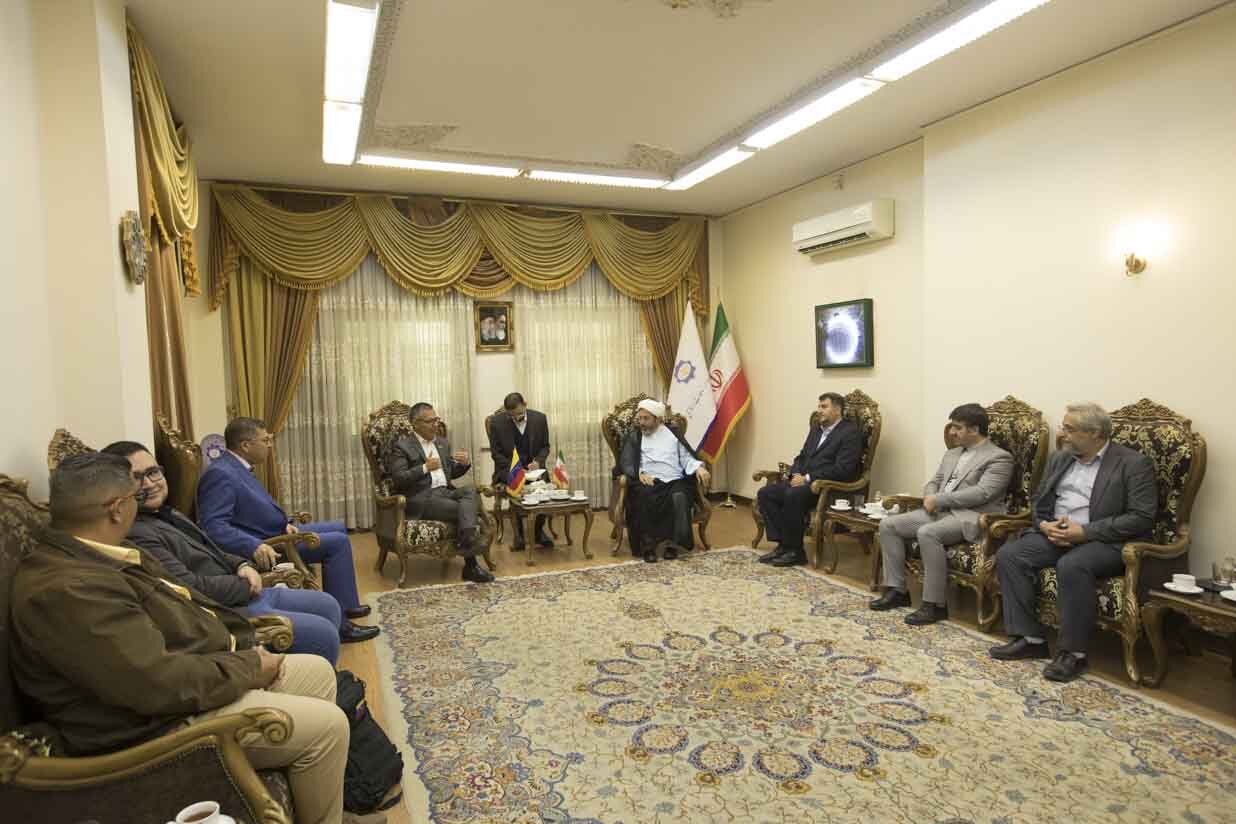 آینده متعلق به کشور های مستقل است