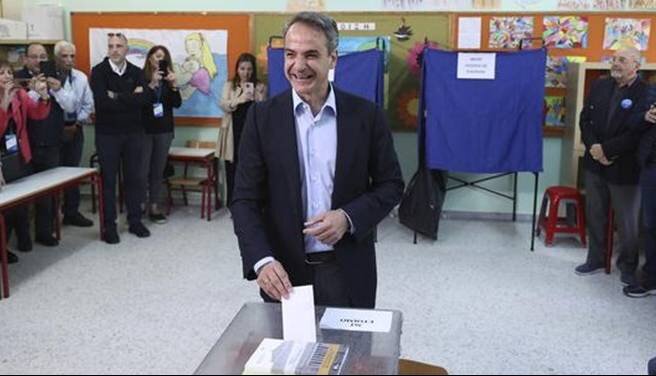شروع انتخابات یونان؛ پیشتازی حزب حاکم در نظرسنجی‌ها