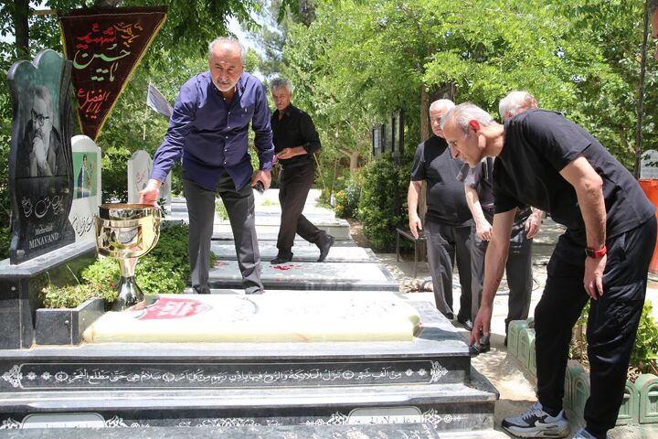 پیشکسوتان پرسپولیس