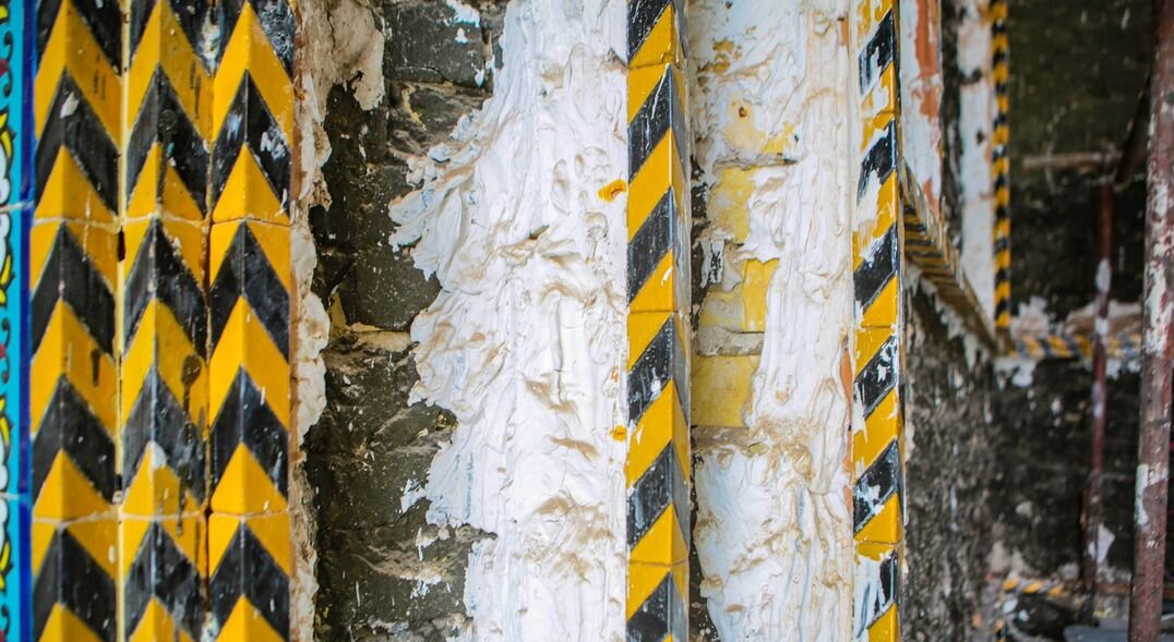 آغاز بازسازی قدیمیترین ورودی حرم حضرت عباس(ع) +عکس