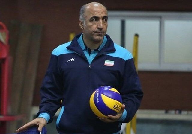 جای تراکتور در والیبال خالی است جای تراکتور در والیبال خالی است