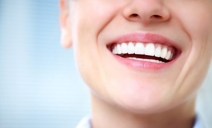 چگونه در خانه دندانهای زرد را سفید کنیم؟ چگونه در خانه دندانهای زرد را سفید کنیم؟