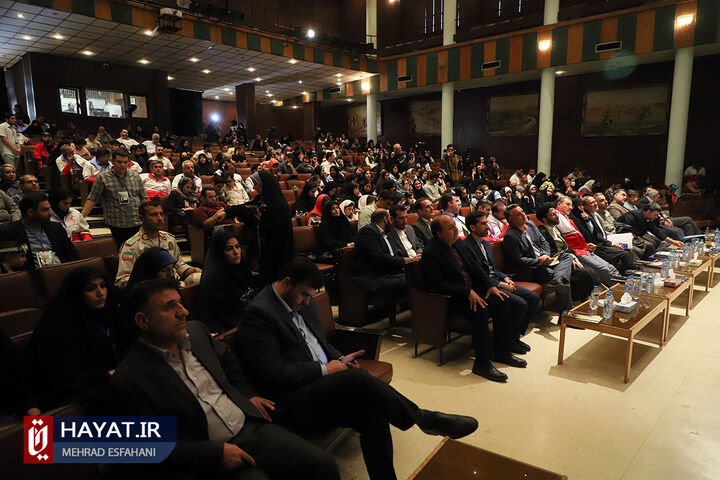 دوازدهمین آیین اعطای تندیس ملی فداکاری به دانشجویان