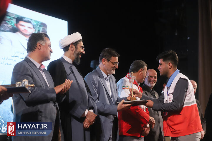 دوازدهمین آیین اعطای تندیس ملی فداکاری به دانشجویان