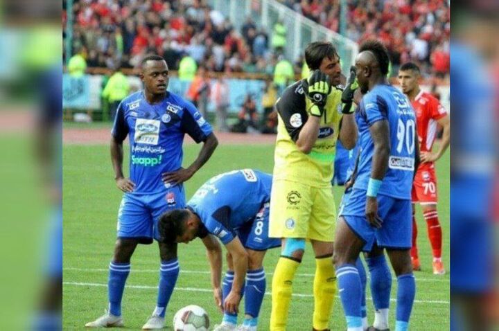 خورشیدی و پنالتی پر ماجرای دربی 90/ این داور برای استقلال خوش یُمن نیست خورشیدی و پنالتی پر ماجرای دربی 90/ این داور برای استقلال خوش یُمن نیست