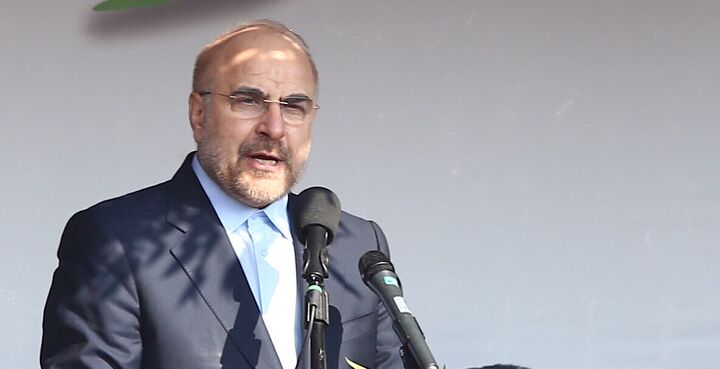 قالیباف: سپاه پاسداران با تسلط اطلاعاتی همه توطئههای دشمنان در داخل و خارج را خنثی میکند قالیباف: سپاه پاسداران با تسلط اطلاعاتی همه توطئههای دشمنان در داخل و خارج را خنثی میکند