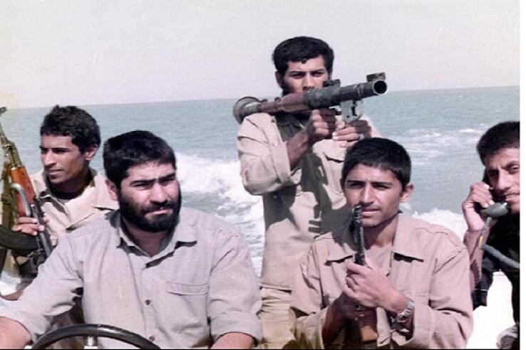 حلقه وصل سردار سلیمانی و جبهه مقاومت چه کسی بود؟