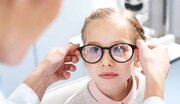 قطره چشمی آتروپین شروع نزدیک بینی را در کودکان به تاخیر می اندازد