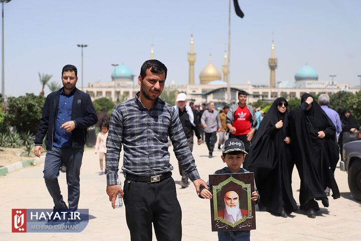 حضور پرشور مردم در مراسم سی و چهارمین سالگرد ارتحال امام خمینی (ره)