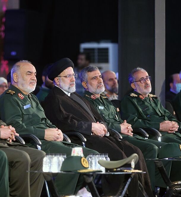 رئیسی: موشک هایپرسونیک فتاح از مولفههای اقتدار است رئیسی: موشک هایپرسونیک فتاح از مولفههای اقتدار است