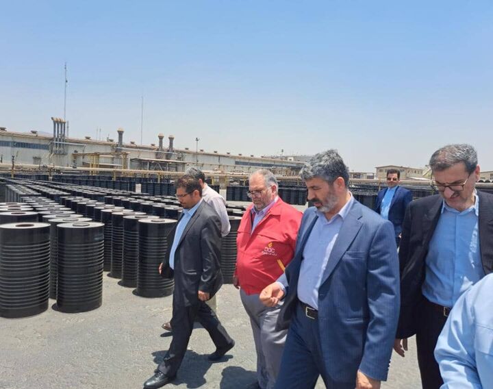 مدیر عامل شستا از مجتمع قیرسازی بندرعباس نفت پاسارگاد بازدید کرد