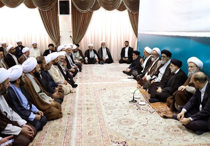 رئیسی: برای رفع مشکلات مصمم شدهایم و عقبنشینی نمیکنیم/ دنبال ایجاد ثبات در اقتصاد هستیم رئیسی: برای رفع مشکلات مصمم شدهایم و عقبنشینی نمیکنیم/ دنبال ایجاد ثبات در اقتصاد هستیم