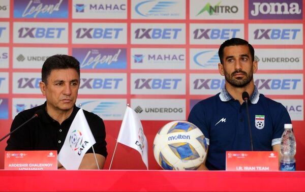 قلعهنویی: دو اولویت ما احترام به رقبا و لذت بردن هواداران از تیم ملی است/ برای جام ملتها به رقبای سطح بالایی نیاز داریم قلعهنویی: دو اولویت ما احترام به رقبا و لذت بردن هواداران از تیم ملی است/ برای جام ملتها به رقبای سطح بالایی نیاز داریم