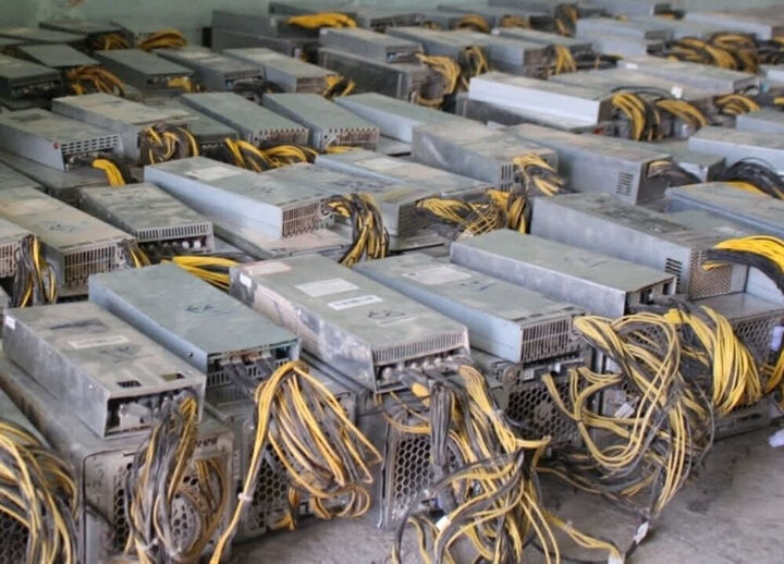 ۵۱ دستگاه استخراج ارز دیجیتال قاچاق در ماهنشان زنجان کشف شد