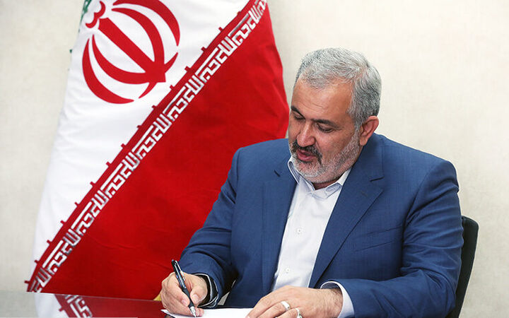 وزیر صمت از نظر تجربه و جایگاه علمی از رتبه بالایی برخوردار است وزیر صمت از نظر تجربه و جایگاه علمی از رتبه بالایی برخوردار است