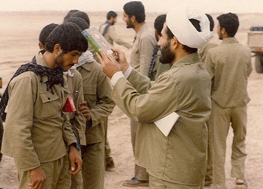 عملیاتی که در گرمای 55 درجه خوزستان انجام شد عملیاتی که در گرمای 55 درجه خوزستان انجام شد